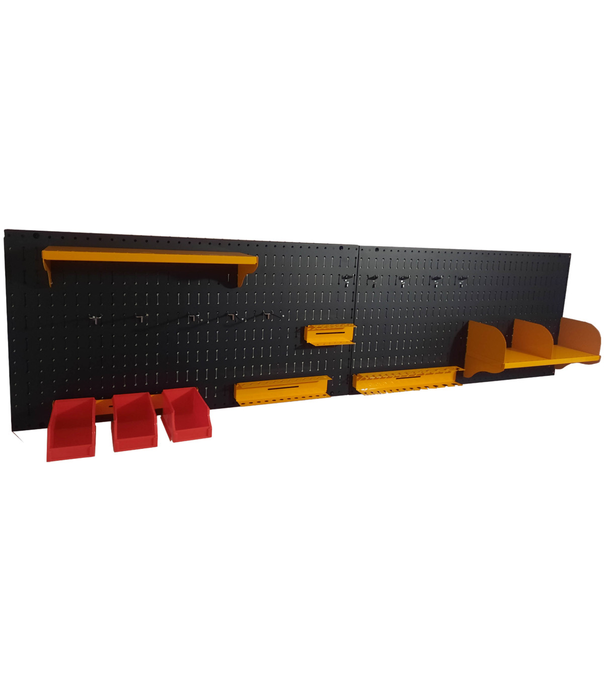 تخته ابزار افقی 50×200 با طراحی کارآمد و رنگ‌های جذاب، مناسب برای سازماندهی ابزارها در محیط کار.