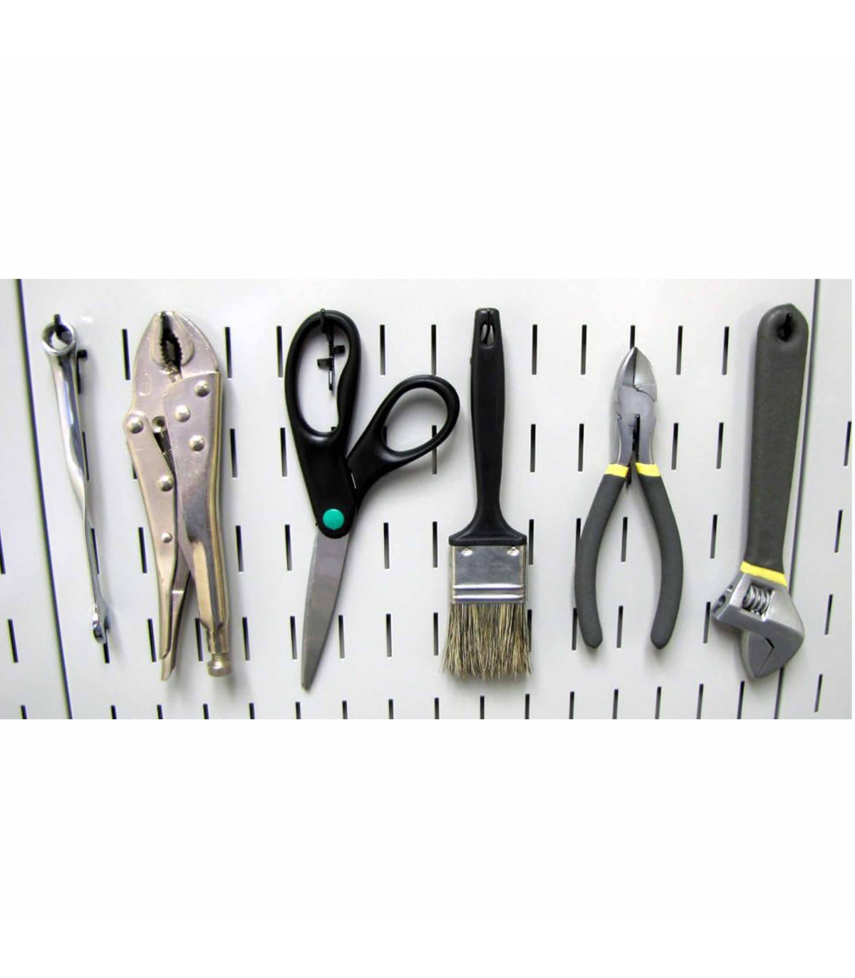 پگ برد افقی 50×100 با ابزارهای مختلف مانند قیچی، چسب و آچار برای سازماندهی فضای کار طراحی شده است.