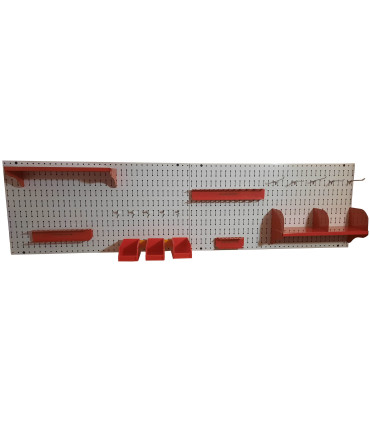 تخته ابزار افقی سفید با قفسه‌های قرمز برای نگهداری منظم ابزارها و دسترسی آسان.