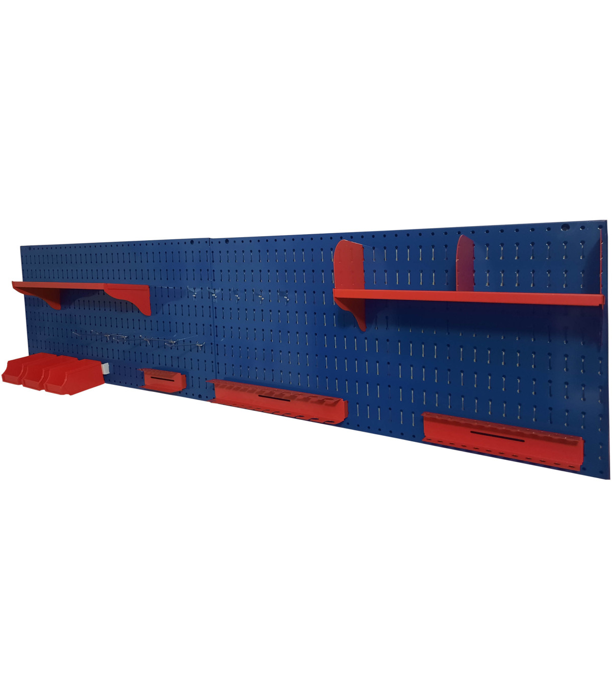 تخته ابزار افقی آبی با قفسه‌های قرمز برای نظم‌دهی و دسترسی آسان به ابزارها و لوازم کار.