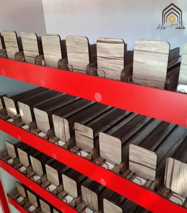 استند سیگار تنباکو ایستاده با طراحی زیبا و کیفیت بالا برای نگهداری سیگارها \n\nاین استندها به راحتی در هر فضایی قرار می‌گیرند و 