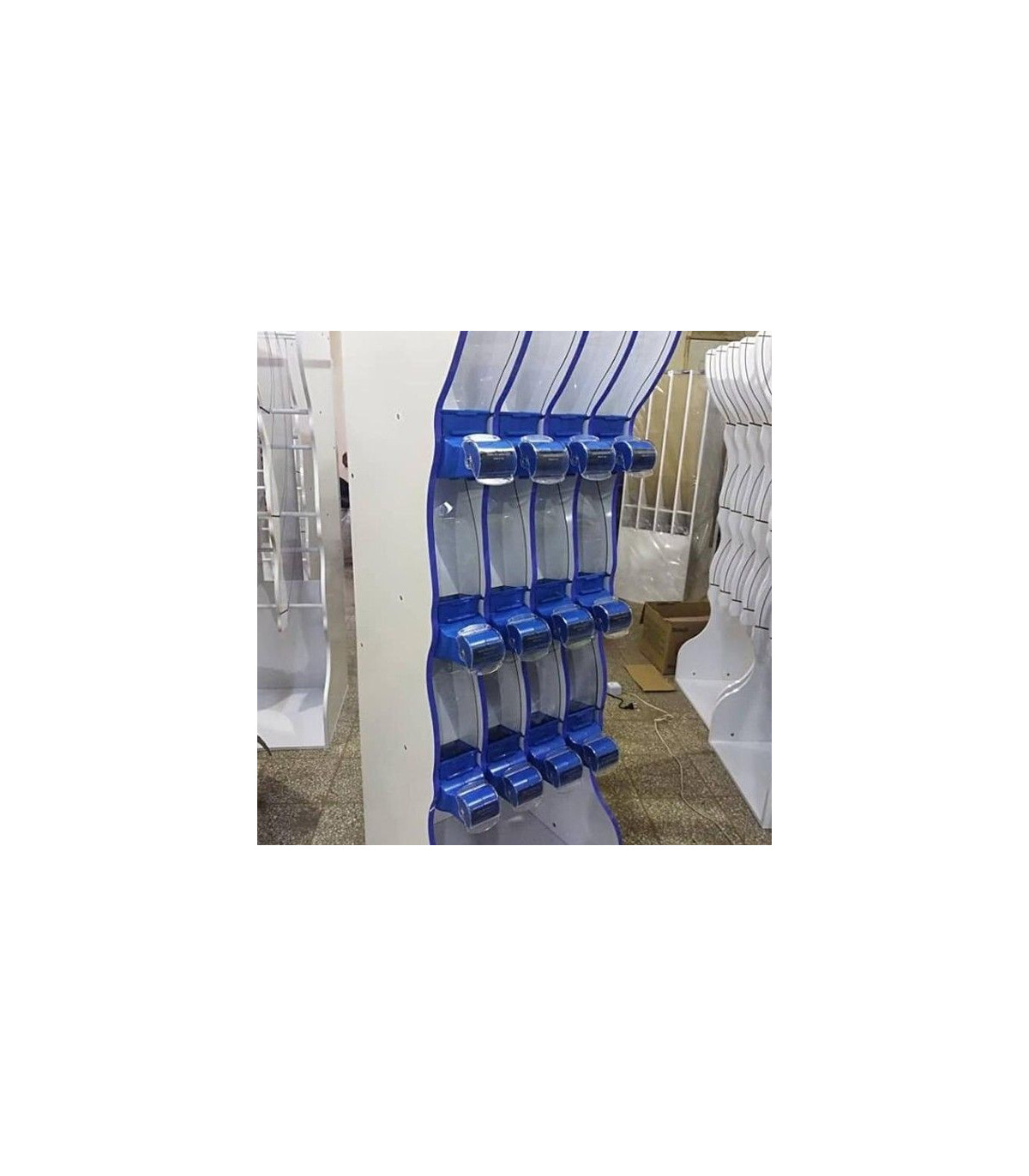 استند آجیل خشکبار 12 مخزن آکاربو AKARBU با طراحی مدرن و کارآمد برای نمایش و نگهداری انواع مغزیجات.