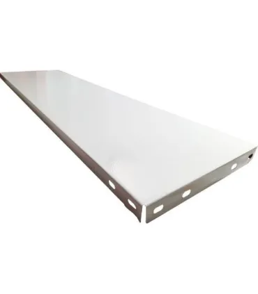 کفی قفسه پیچ و مهره ای با طراحی ساده و مقاوم برای نگهداری بهتر اشیاء در فضای داخلی.