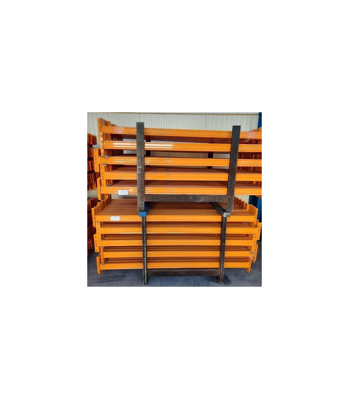 بازویی قفسه راک سنگین با طراحی مستحکم و کارآمد برای نگهداری بارهای سنگین.\n\nبازویی قفسه راک سنگین با رنگ زنده و طراحی کاربردی م