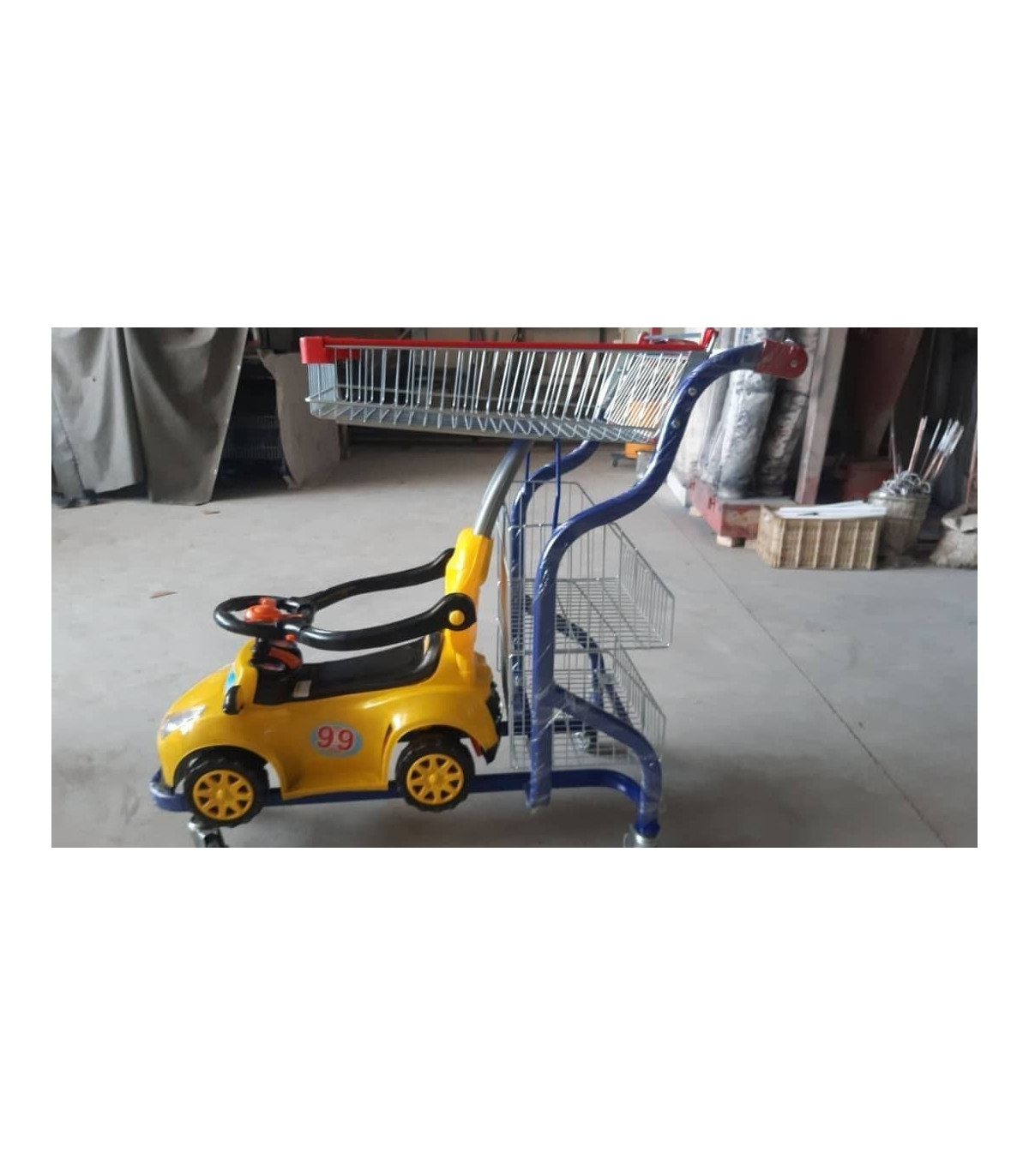 سبد خرید ماشین کودک از صنایع مفتولی آریا توس، مناسب برای خریدهای شاد و سرگرم‌کننده بچه‌ها.