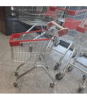 چرخ خرید فروشگاهی کودک از صنایع مفتولی آریا توس با طراحی جذاب و کارایی مناسب برای خریدهای کوچک.